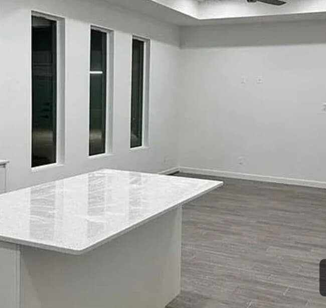 1312 Lore Dr Unit 1
