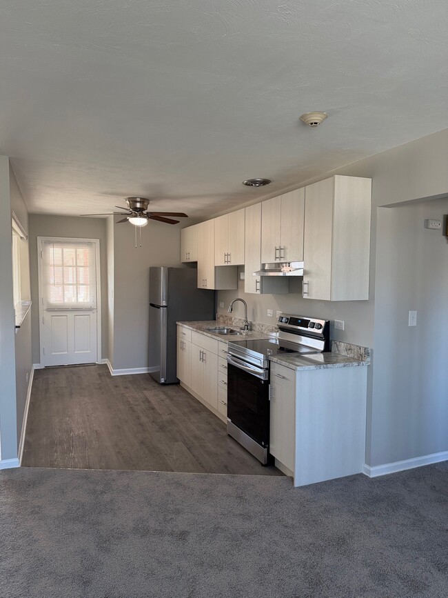 Photo - Colonial Gardens Unit 5500-17