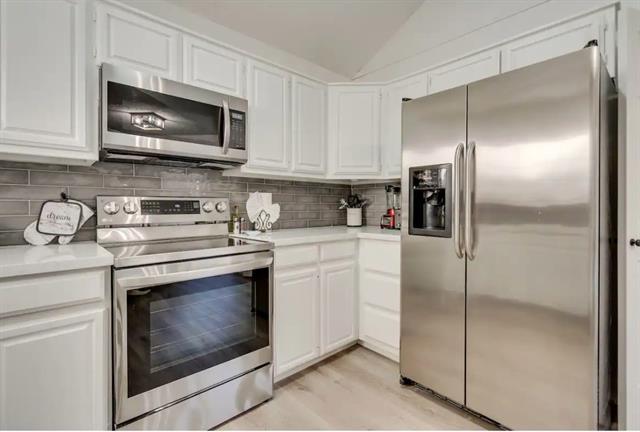 Photo - 2943 S Bend Dr