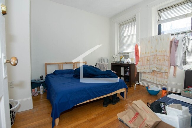 Photo - Great deal! 3-bed, 1 Bath in Allston on The B Line; Heat/HW Incl!