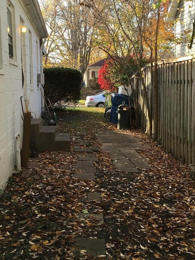 Photo - 5655 Winthrop Ave