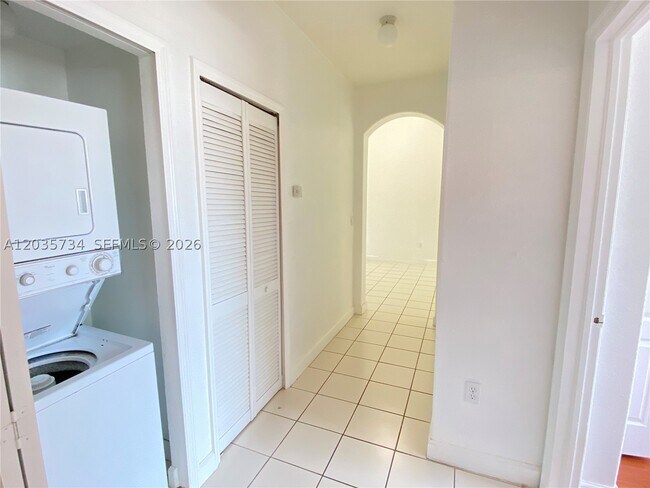 Photo - 1658 SE 28th Ct Unit 201