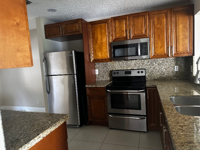Photo - 8438 NW 40th Ct