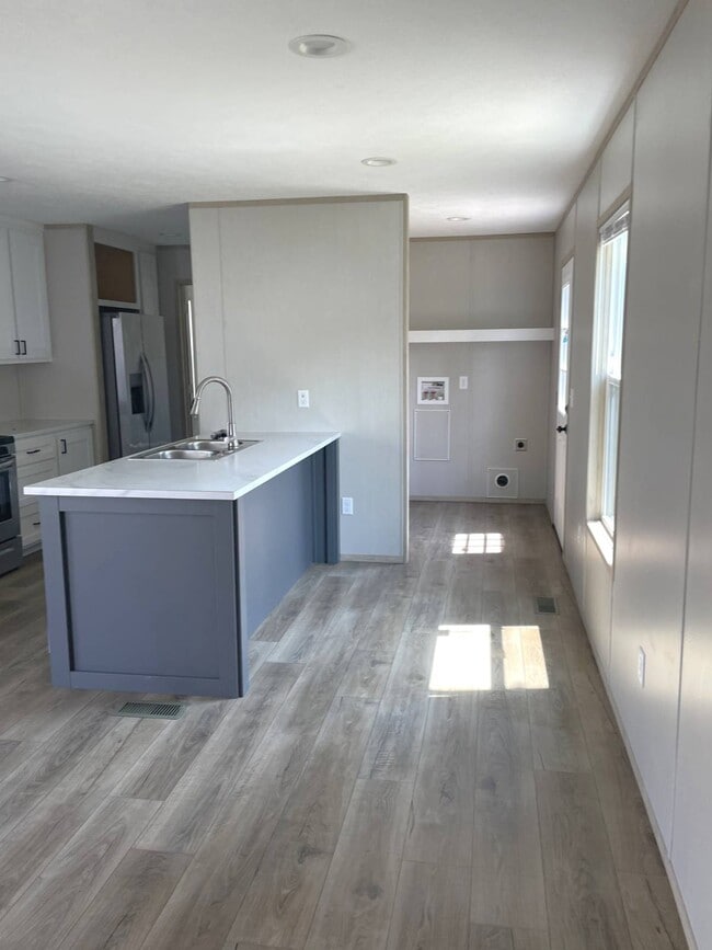 Photo - 6621 W Ridge Rd