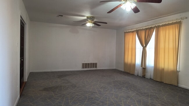 Photo - 5008 Bobo Rd