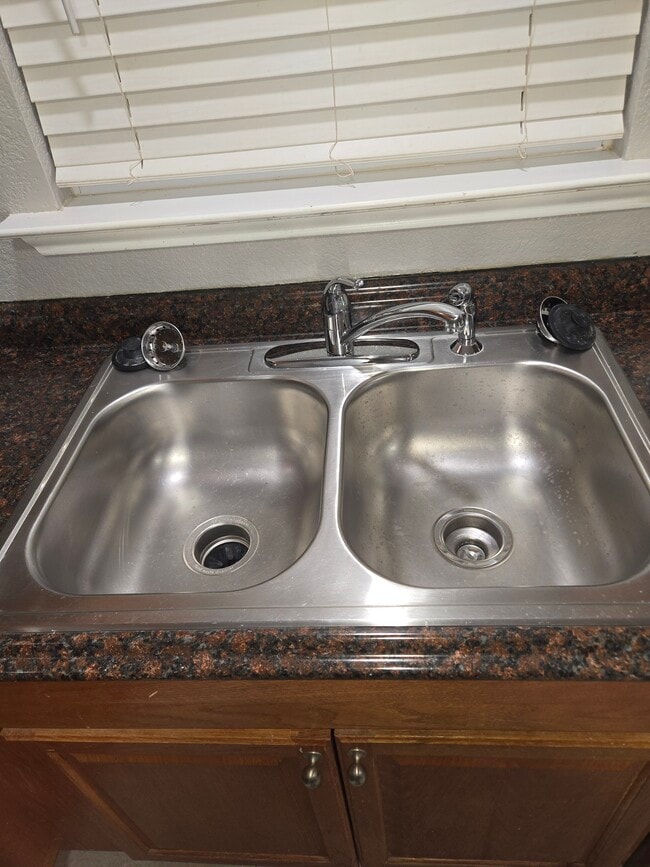 Photo - 3729 Peach St