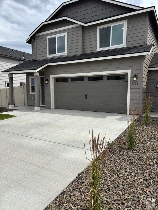 Building Photo - PRICE DROP!! MOVE IN SPECIAL! 3bd/2.5ba BR... Rental