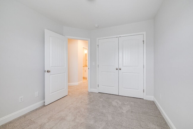 Photo - 25 Belleau Woods Cir