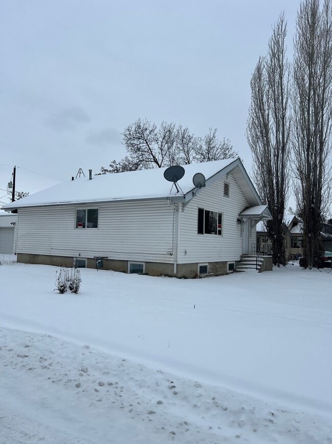 Photo - Non-Refundable & Security Deposit Total: $1400.00