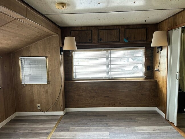 Photo - 38651 Tarr Dr