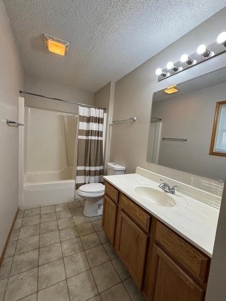 Photo - 2321 N Lyndale Ave