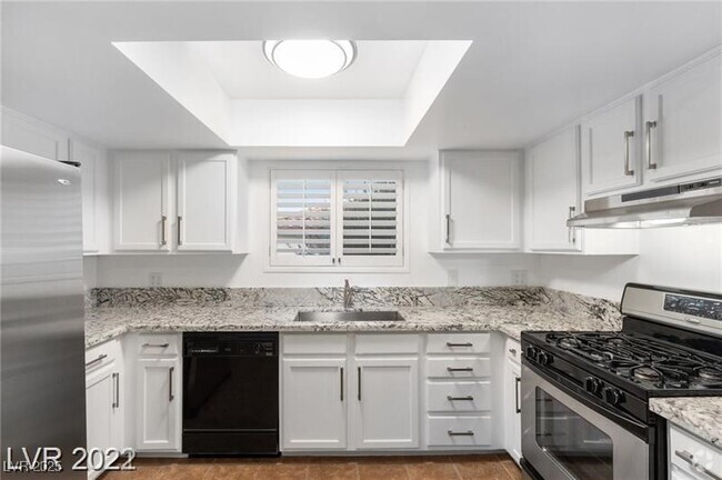 Building Photo - 6733 W Charleston Blvd Unit 3 Rental