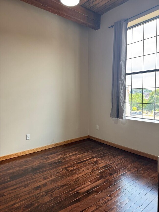 70 Webster St Unit 303