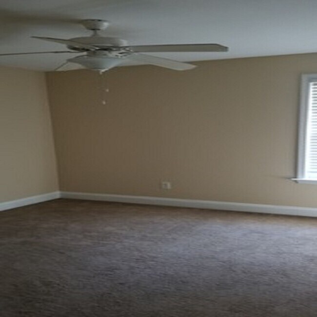 CLIFFS OF ROCKFISH House House Rental in Fayetteville, NC