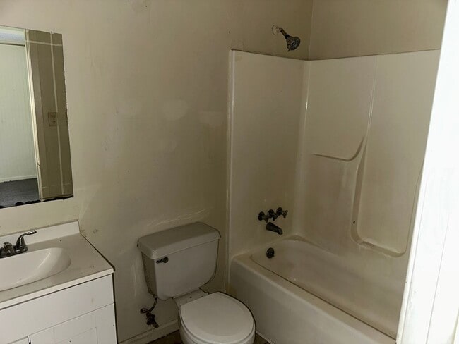 Photo - 1430 Dianne Dr