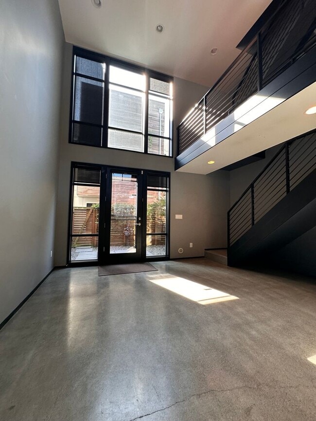 Photo - Modern Townhome in Georgetown!  Available ...