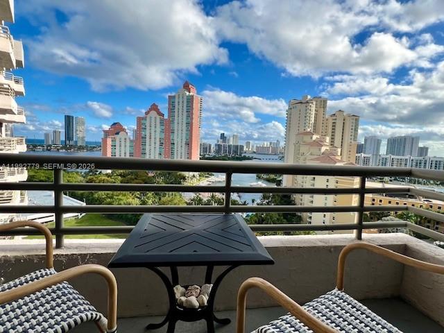 Building Photo - 3300 NE 191st St Unit 1916