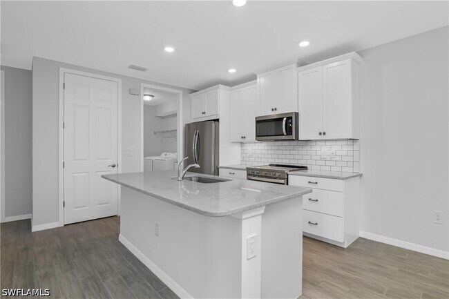 Photo - 14559 Edgewater Cir