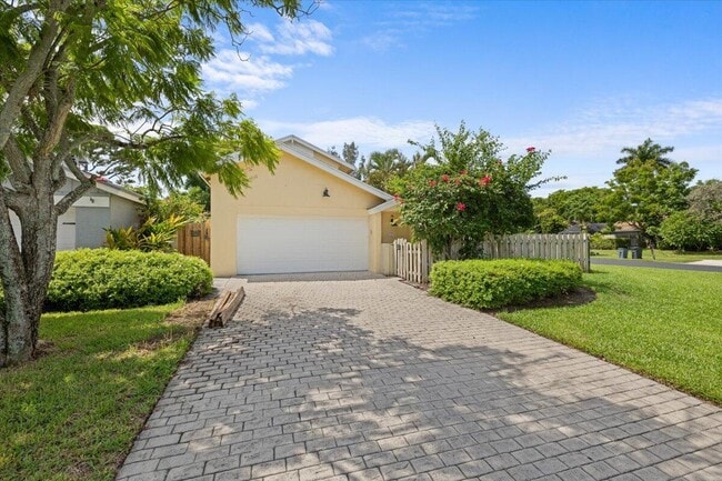 Photo - 1840 NW 10th St
