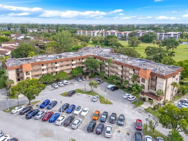 Building Photo - 6100 S Falls Cir Dr Unit 410