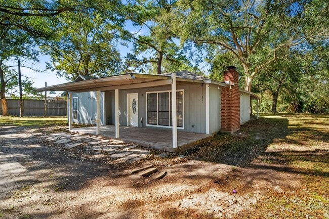 Photo - 663 County Rd 347 S