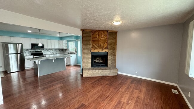Photo - 1715 East Fort Union Blvd