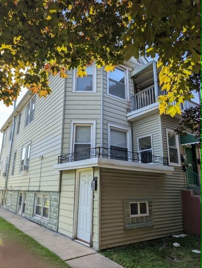 636 S 13th Ave