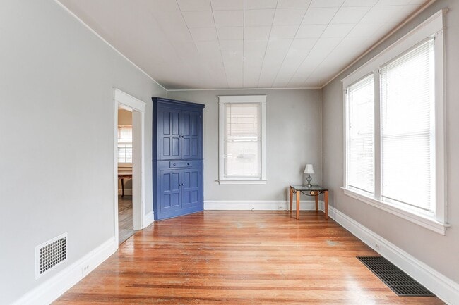 Photo - 168 8th St