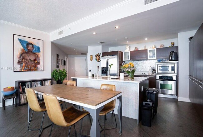 Photo - 1900 N Bayshore Dr Unit 2018