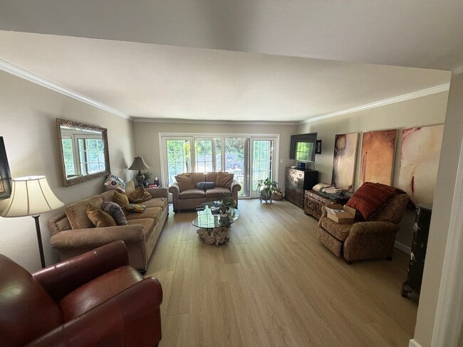Photo - 3 Bed 2 Bath In Livorna Estates