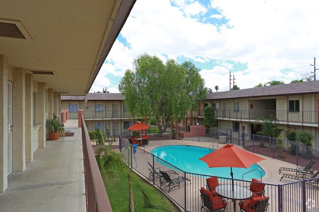 Photo - Catalina Gardens