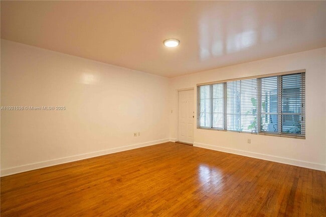 Photo - 2425 Flamingo Pl Unit 3