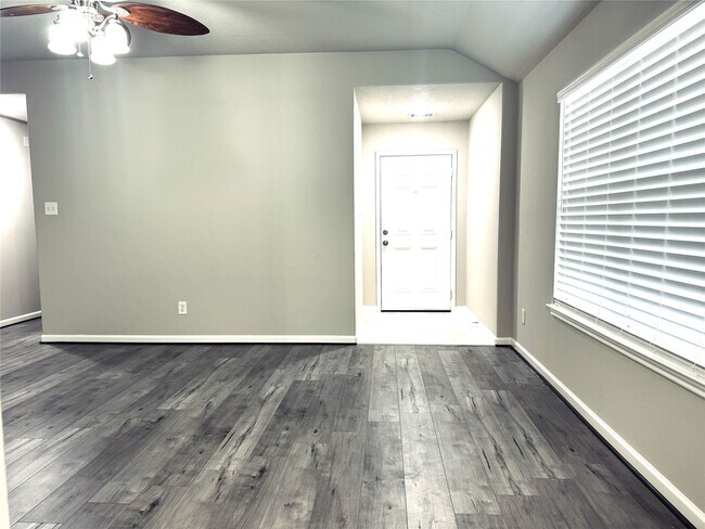 Photo - 2706 Star Peak Dr