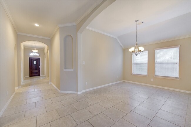 Photo - 6519 Point Hollow Ln