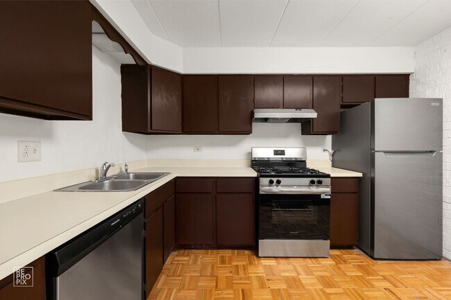 Photo - Two Bed Condo Olive Tree Naperville