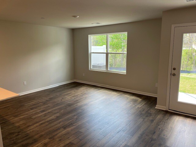 Photo - 260 Dale Mires Ln