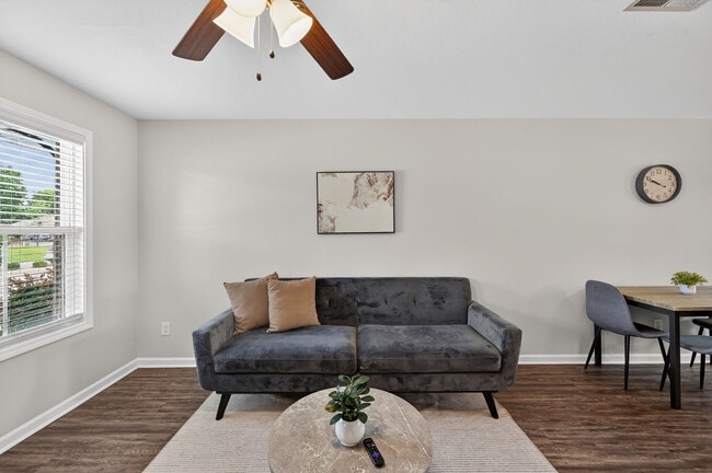 Building Photo - 971 Professional Park Dr
