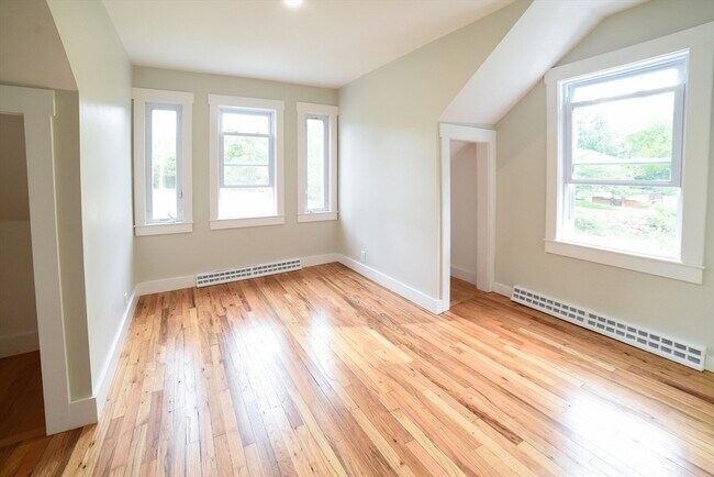 Photo - 76 Slades Corner Rd Unit 2