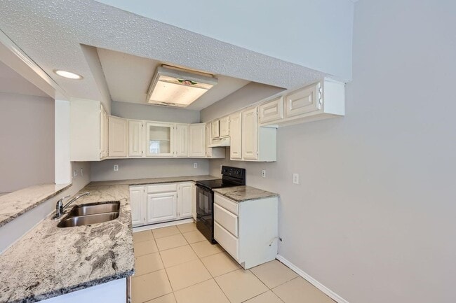 Photo - 602 Carl C Senter St