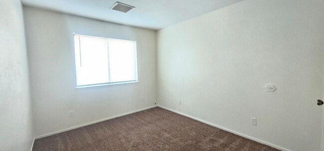 Photo - SUN421 Unit Apt A