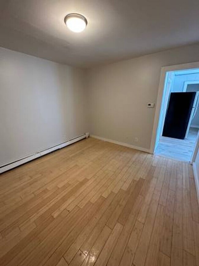 Photo - 1BR/1BA Available November 19!! - Great Do... Unit 202