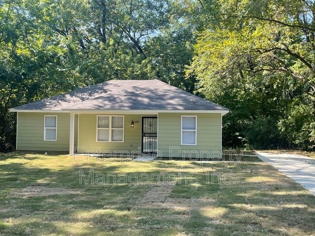 Building Photo - 3187 E Shirley Cir