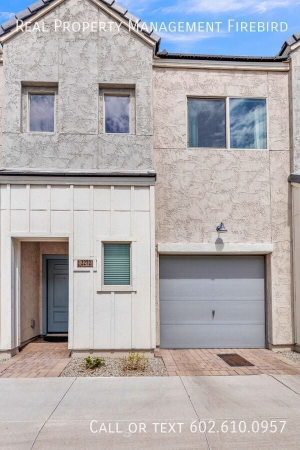 Building Photo - 2272 W Harmont Dr Rental