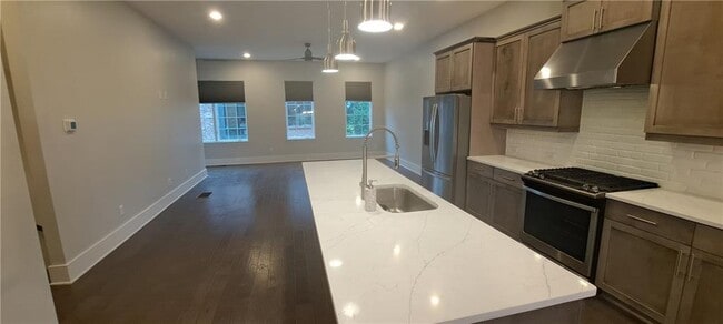 Photo - 306 Fair St SW
