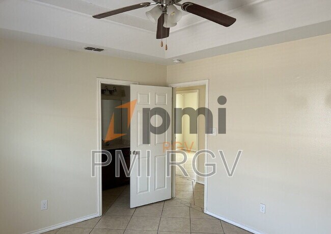 Photo - 306 W Albatross Ave Unit A