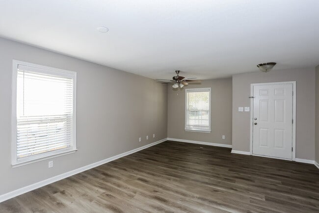 Photo - 313 Ranlo Ave