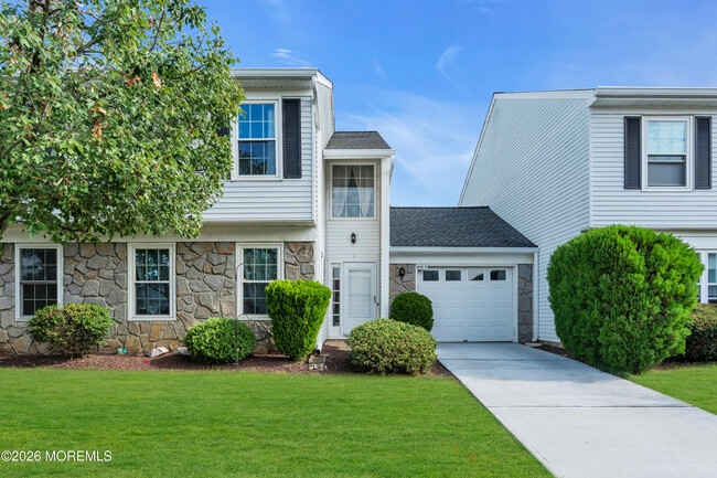 Building Photo - 414D Andover Dr