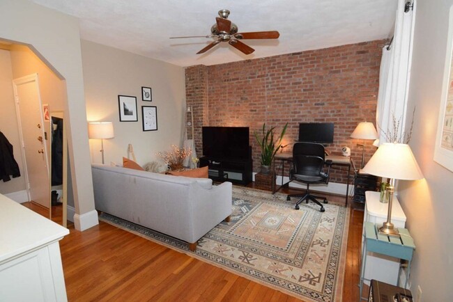 Photo - 130 Fuller St Condo Unit 4