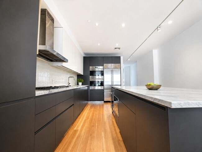 Photo - 6 Bond St Unit 3
