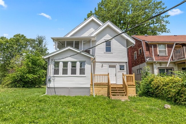 Photo - 330 Westminster St